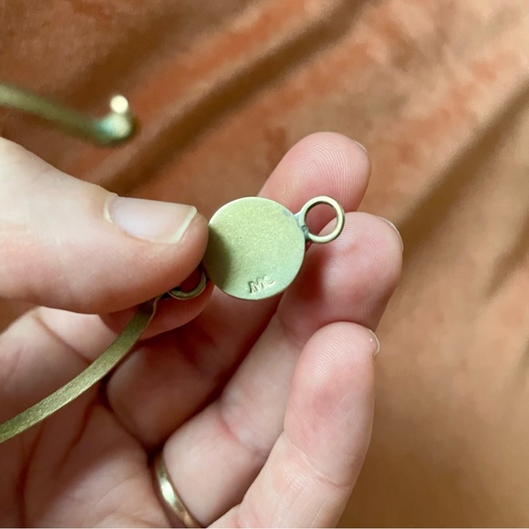 Black Jade Bracelet in Bronze - Picture 3 of 5